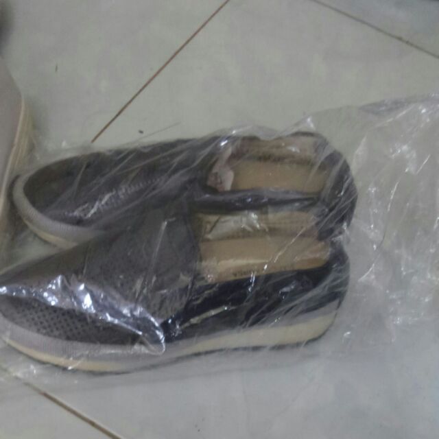 Giầy Hiền Trần 170k