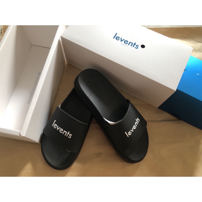 Dép Slipper Levents ( Full box có double box bên ngoài bảo vệ)