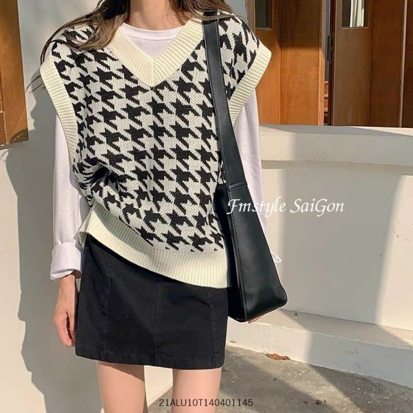 Áo len gile nữ dáng rộng cardigan kẻ ô phong cách hàn quốc oversize ulzzang thu đông Fmstyle Saigon 21ALU10T140401
