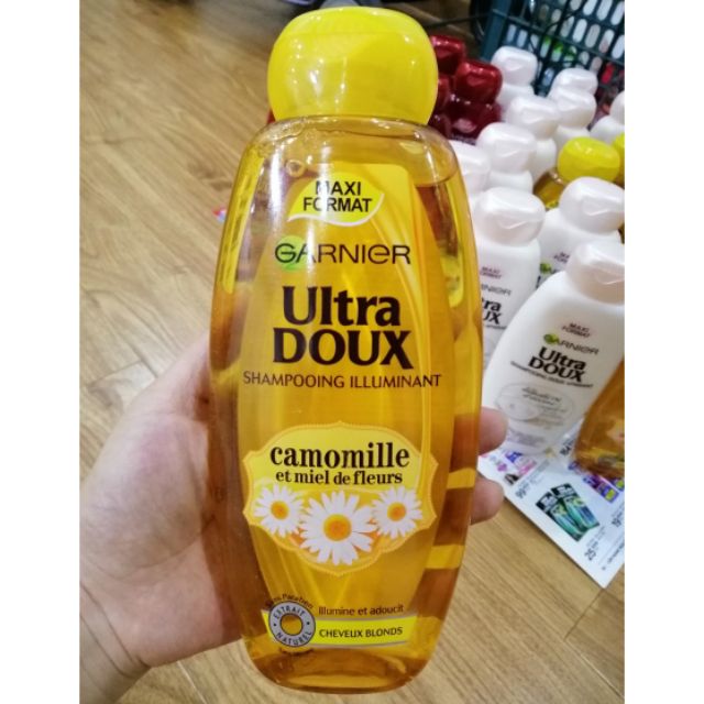 Dầu gội Garnier hoa cúc