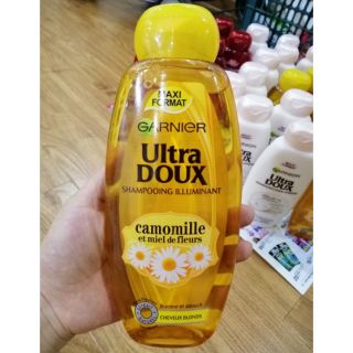 Dầu gội Garnier hoa cúc