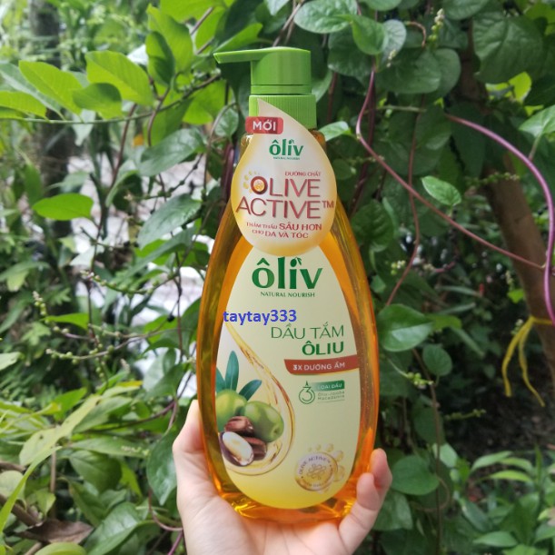 Dầu tắm dưỡng da Ôliu Oliv Natural Nourish Virgin Olive Oil 650ml