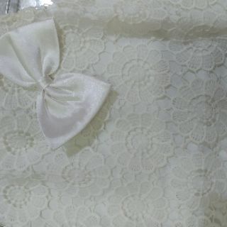 Đầm ren công chúa màu trắng size 2(11_13kg)