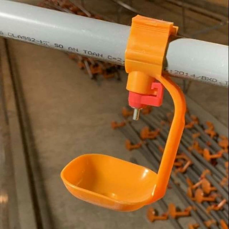 Máng uống cho gà loại núm uống tự động