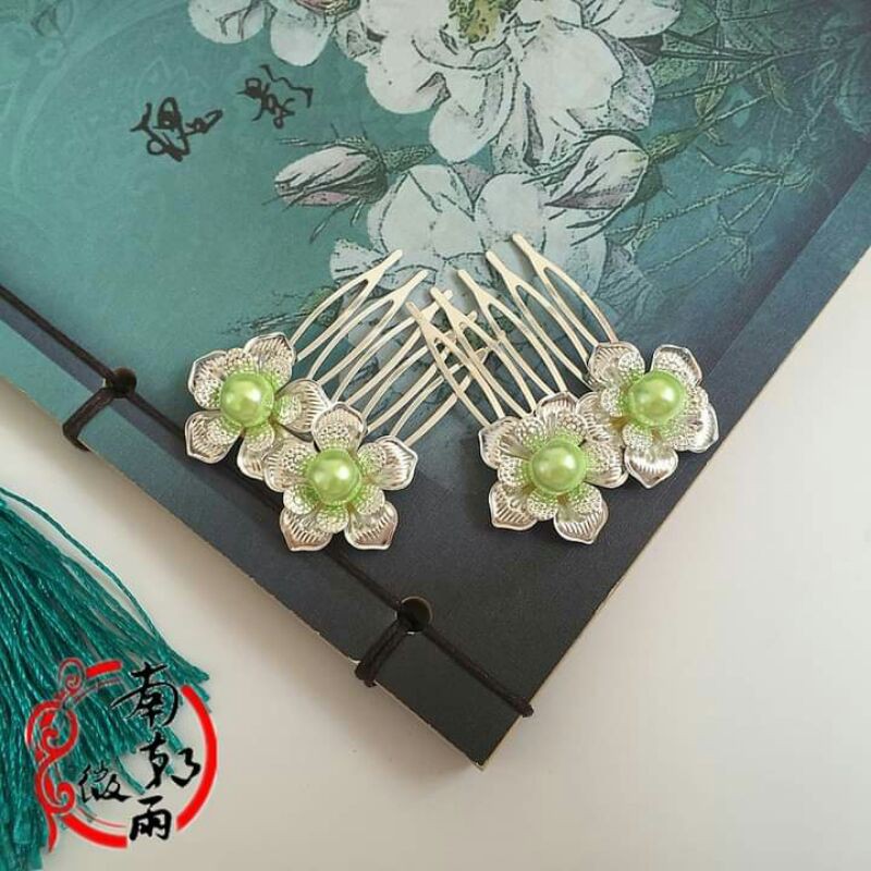 Đôi xược cổ trang màu nhạt