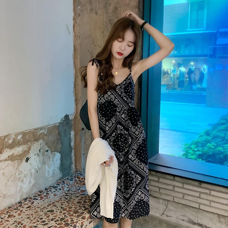 Đầm Hai Dây Dáng Dài In Họa Tiết Xinh Xắn Dành Cho Nữ | BigBuy360 - bigbuy360.vn