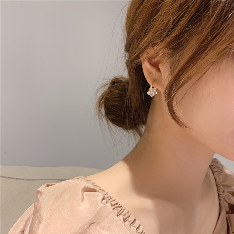 Bông Tai Hình Hoa Mận Đính Đá Zircon Phong Cách Hàn Quốc Cho Nữ
