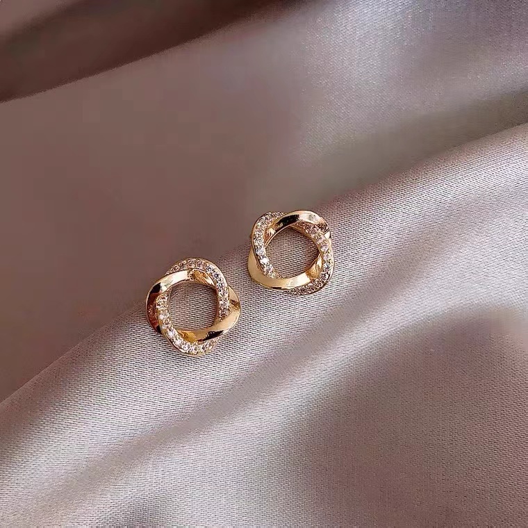 Bông Tai Mạ Bạc 925 Dáng Ngắn Không Gây Dị Ứng Phong Cách Hàn Quốc Cho Nữ Sinh vibesivietnam