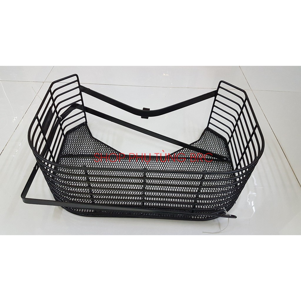 Rổ giữa xe máy