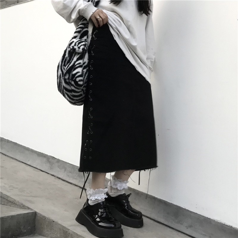 (HÀNG CÓ SẮN) CHÂN VÁY DÀI ĐAN DÂY ĐEN SIÊU NGẦU CHẤT THỜI TRANG NỮ | BigBuy360 - bigbuy360.vn