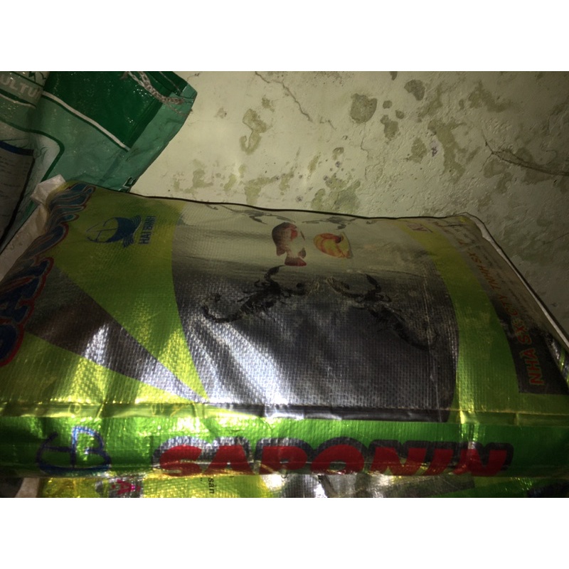 Saponin bột cá thái kích lột vỏ ,diệt cá tạp  10kg/bao