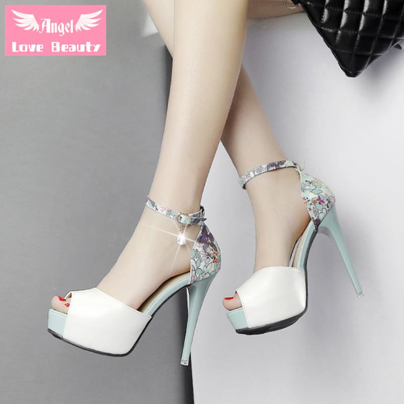 Giày Cao Gót Đế Xuồng Chống Thấm Nước Đính Hoa Thời Trang Hàn Quốc Cho Nữ