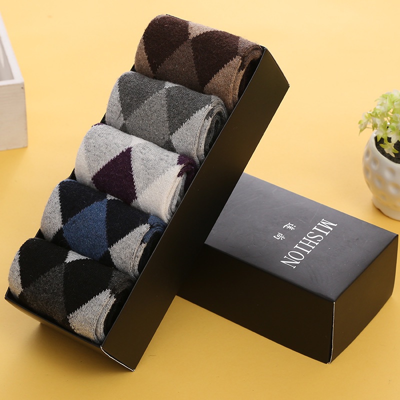 Set 5 đôi tất len họa tiết cao cổ đi giày tây