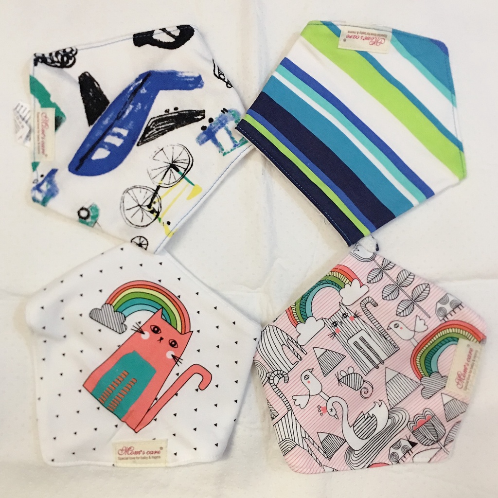 Khăn tam giác Momcare set 2c