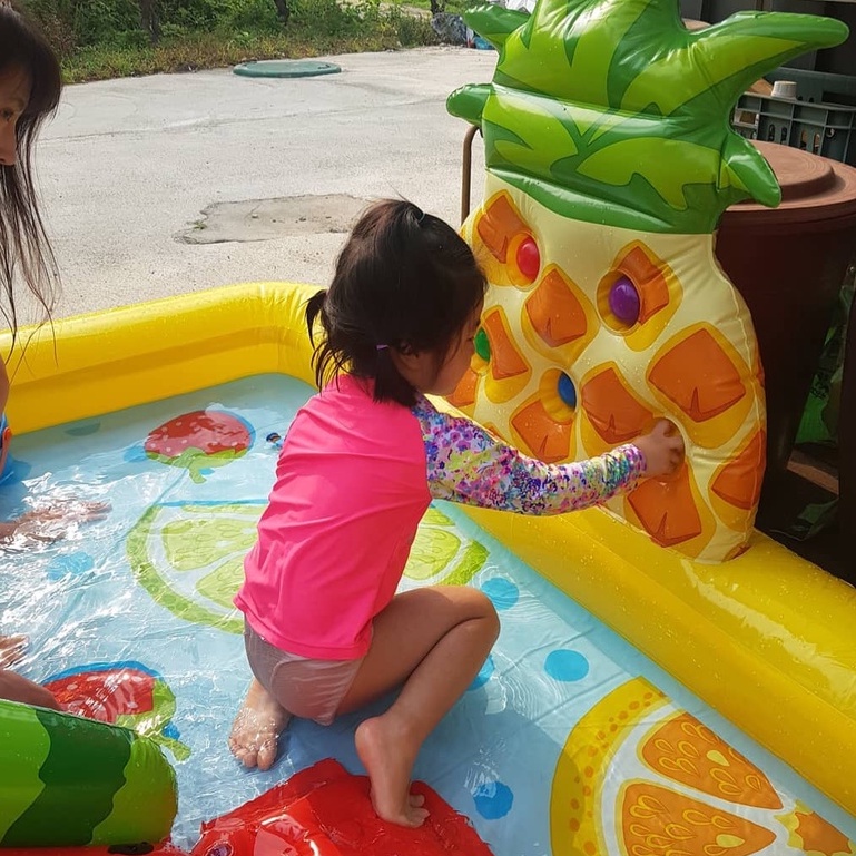Bể bơi phao trẻ em có cầu trượt INTEX 57161/ 57158 hình vuông, bơm hơi, có nhiều trò chơi thú vị cho bé -Bảohành 12tháng