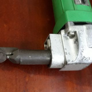 Máy cắt tôn đa năng Hitachi cn 16 (củ)