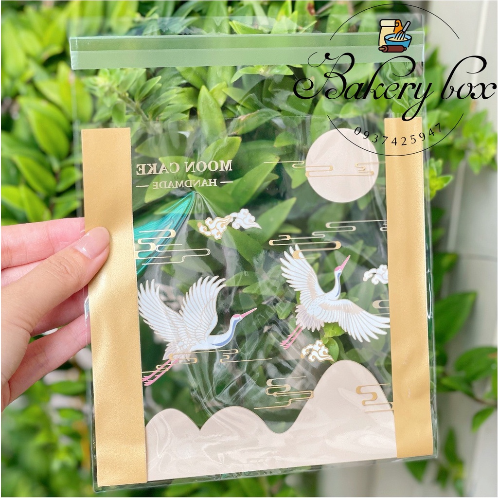 100 Túi | Trung Thu Dán Miệng - Hạc Vàng In Nổi (250gr - 300gr)