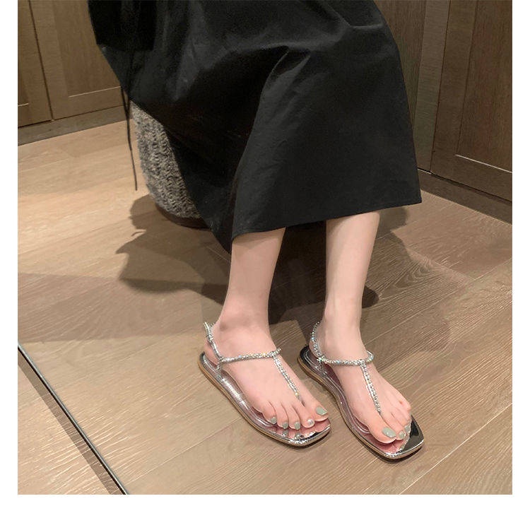 Giày Sandal Xỏ Ngón Đế Bằng Phối Khóa Thời Trang Đi Biển Mới