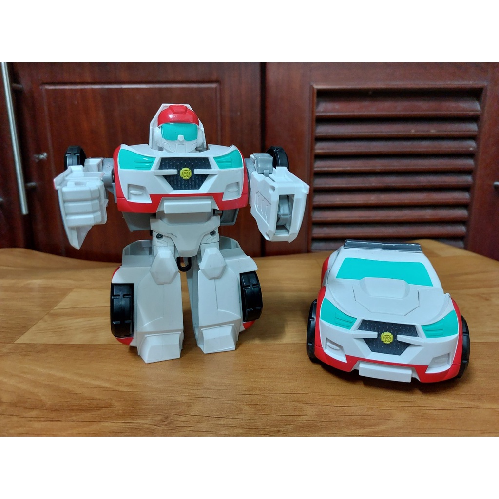 Robot biến hình xuất dư. HA3653
