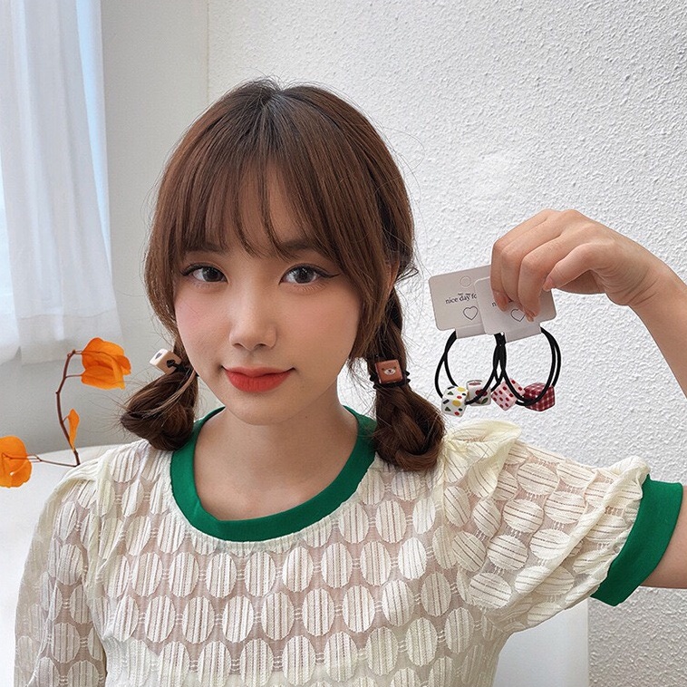 Set 2 cột tóc hình vuông họa tiết gấu và tim Hàn Quốc Mua Tất (muatatshop)
