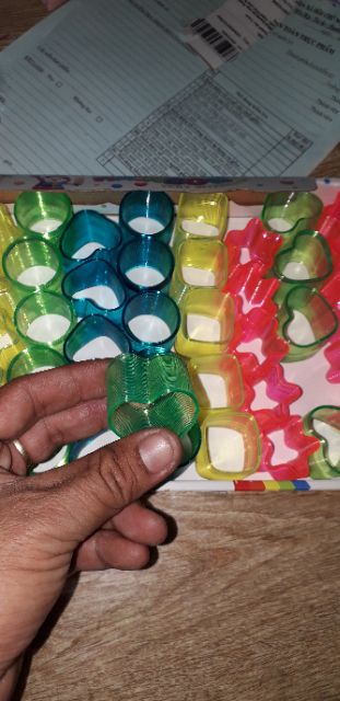 Sét 45 cái lò xo bằng nhựa có nhiều màu sắc và mẫu loại nhỏ