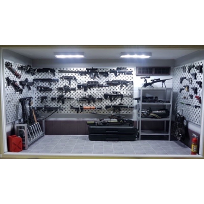 Mô hình kệ kèm 10 súng 1/12