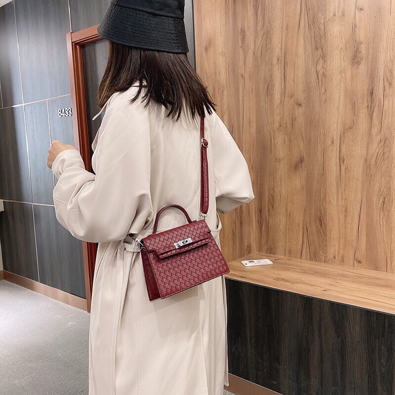 Túi Xách NữTặng QuàTúi Xách Mini đeo chéo da PU cao cấp đan chéo phối dây đeo nhỏ nhắn thời trang MÃ 7851