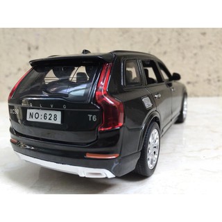 Mô hình xe VOLVO XC90 1:32