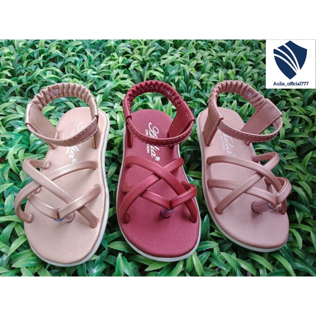 Giày Sandal Cao Su Quai Chéo Thời Trang Đáng Yêu Dành Cho Bé Gái