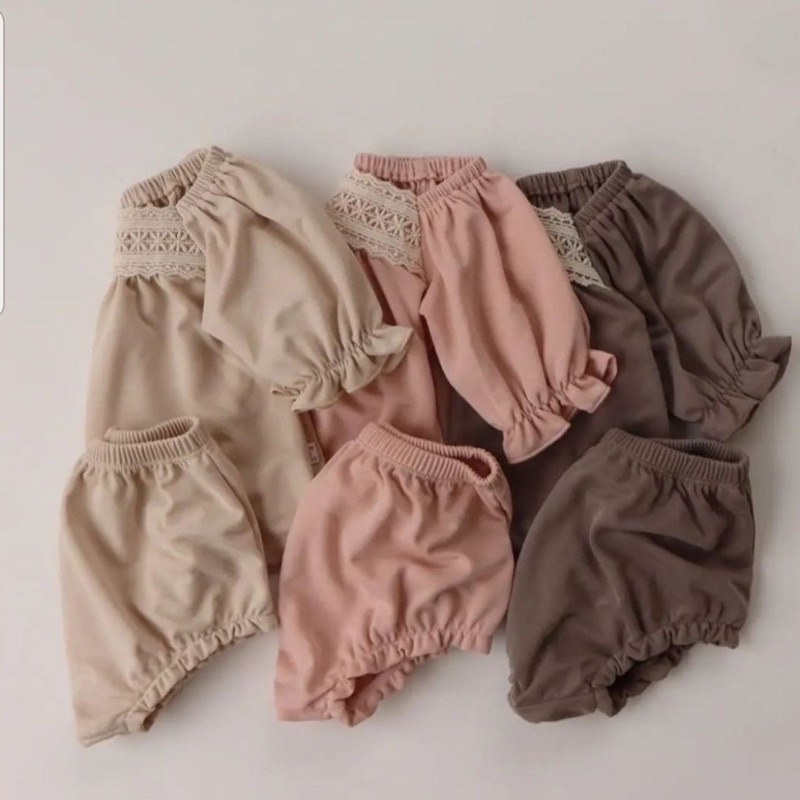 BIG SALE MẪU HAI PEEKABOO