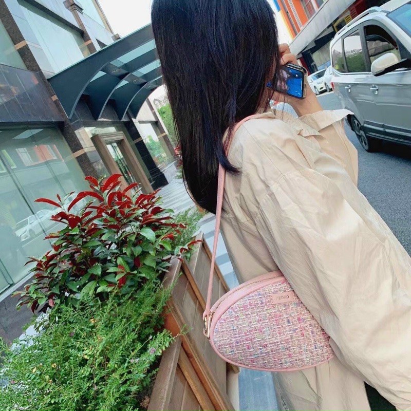 𝗛𝗔̀𝗡𝗚 𝗖𝗢́ 𝗦Ẵ𝗡 𝗧𝘂́𝗶 có 2 dây đeo thay đổi lên dáng xinh sang (ảnh tự chụp)🌸🌸