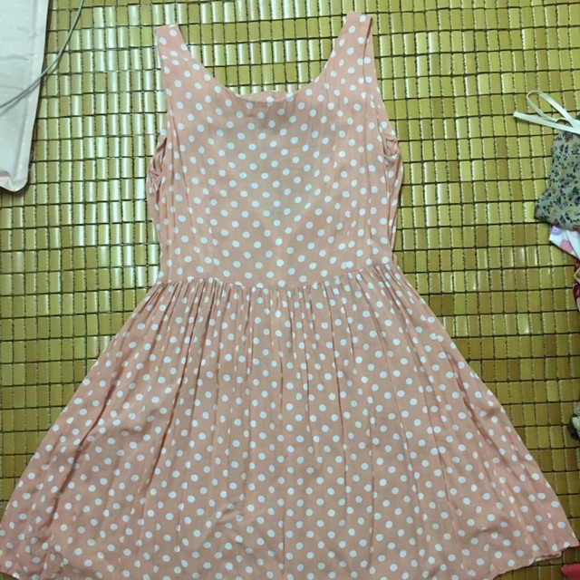 Váy hồng phấn chấm bi Blue Exchange