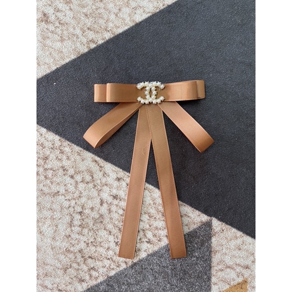 Nơ cài áo chanel