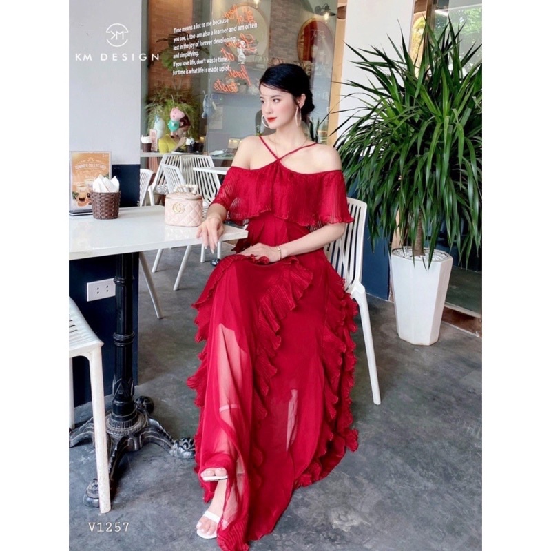 Đầm maxi voan dập ly dây chéo cổ vàng đỏ