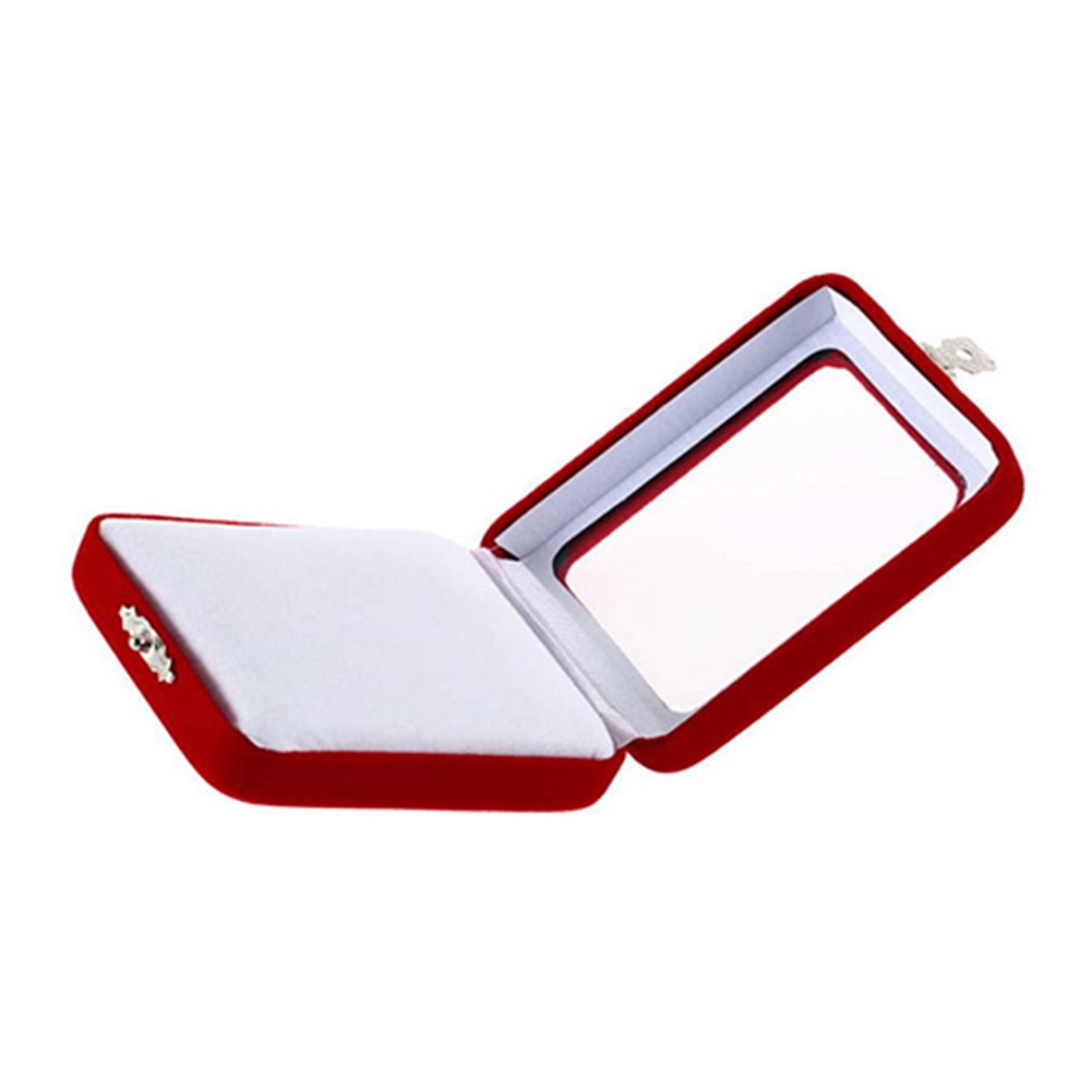 Hộp Đựng Trang Sức Bằng Nhung Màu Đỏ Sang Trọng