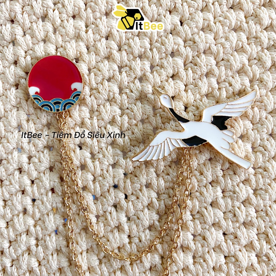(TN001) Pin cài áo, ghim cài balo, huy hiệu kim loại hạc trắng và mặt trời đỏ phong cách Nhật Bản