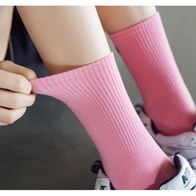 Vớ HÌNH NGƯỜI LỰC SĨ cao cổ phong cách thể thao, trẻ trung, năng động.