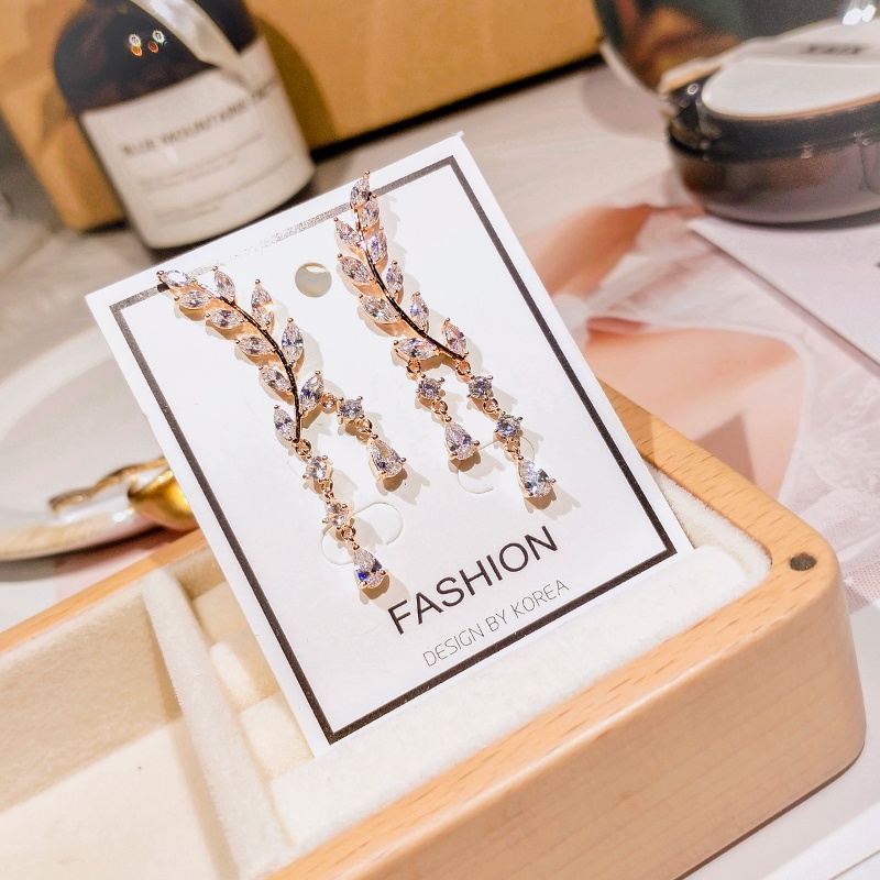 Bông tai lúa mì JIUDUOLAN dáng dài tua rua hình lá phong cách Hàn Quốc cá tính thời trang cho nữ