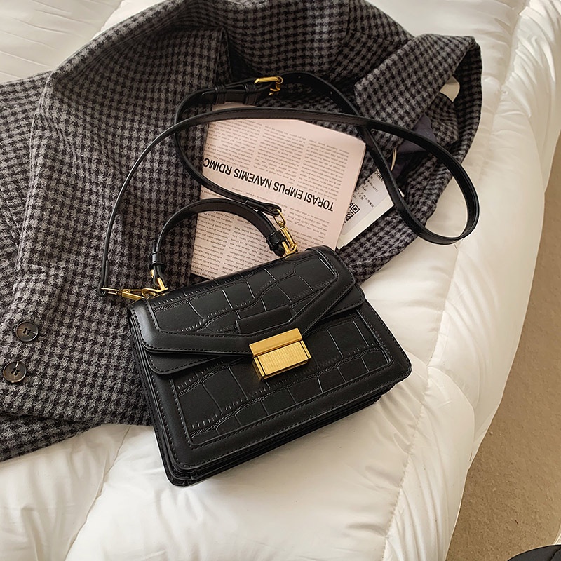 Túi xách nữ  đeo chéo đi chơi đẹp túi đeo vai khóa vuông chất liệu da vân cao cấp