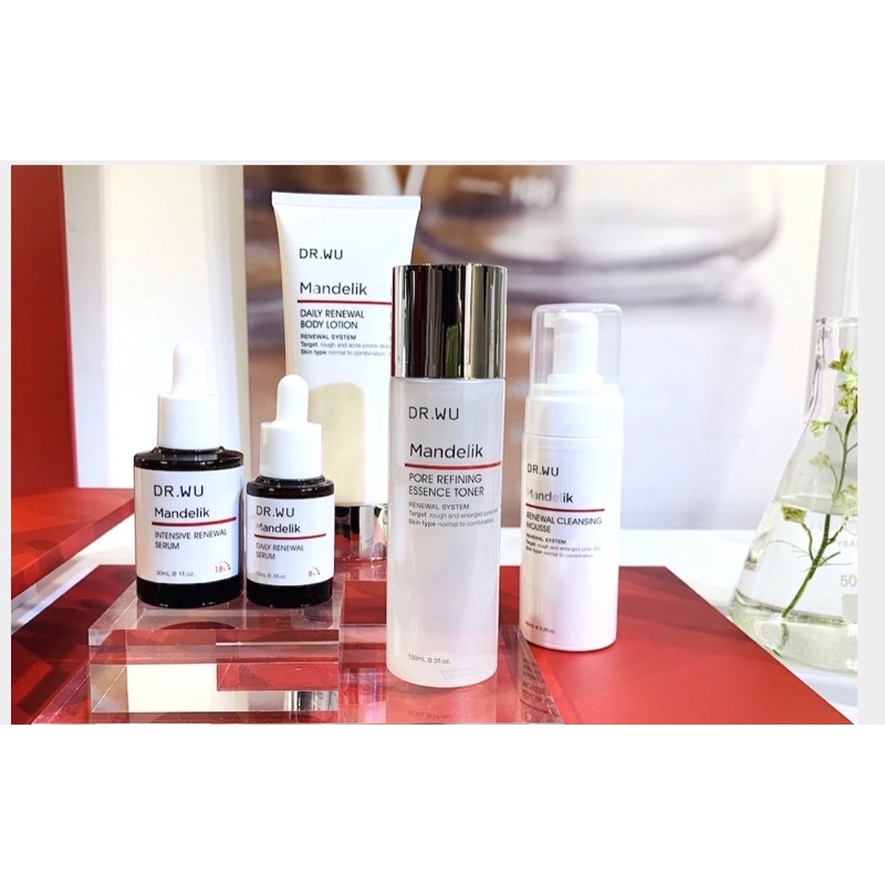 Dr.Wu Toner Mandelic Acid giúp làm sạch sâu, tái tạo da , se khít lỗ chân lông 150ml