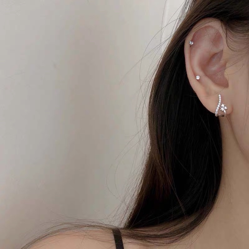 Bông tai đá thiết kế xinh xắn