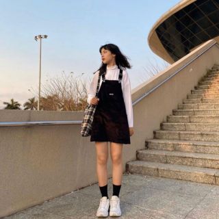 Yếm Váy Kaki Màu Đen