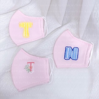 Khẩu trang linen thêu tay chữ cái - thêu chữ theo yêu cầu