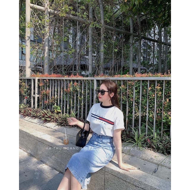 Áo Phông Cô Bé Tóc Nâu Cổ Tròn 3158 Siêu Hot