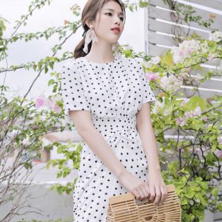 Đầm bi buộc nơ sau thanh lịch (có ảnh thật)