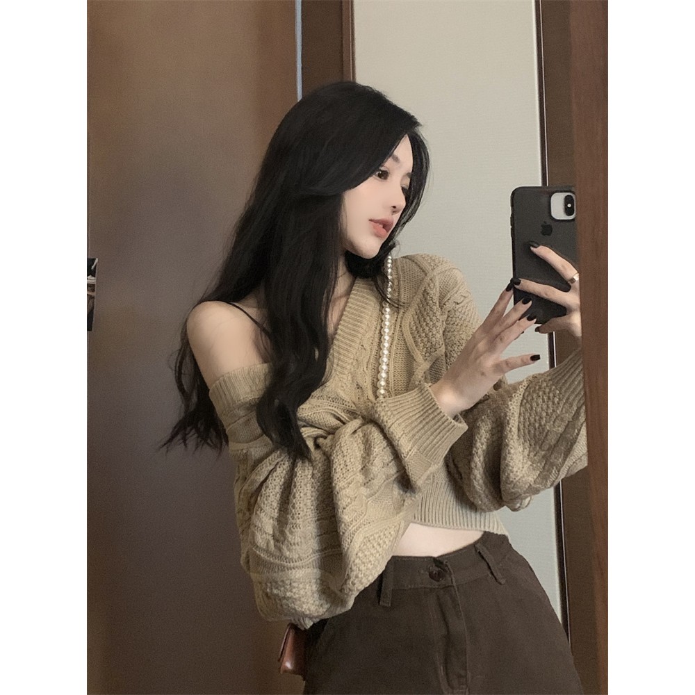 Áo len thừng croptop dáng rộng thờ trang thu đông 2021