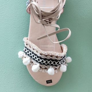 Giày sandal thổ cẩm cột dây màu da (hình thật)