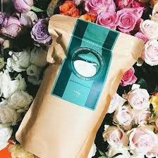 COMBO 1 GÓI COLLAGEN CÁ HỒI PIZKIE VÀ 1 HỘP VIÊN UỐNG TRẮNG DA NINE'S