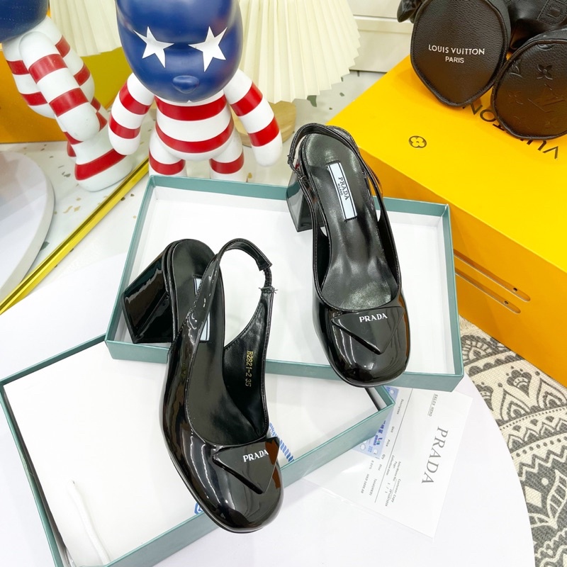 Sandal mũi tròn gót trụ fullbox