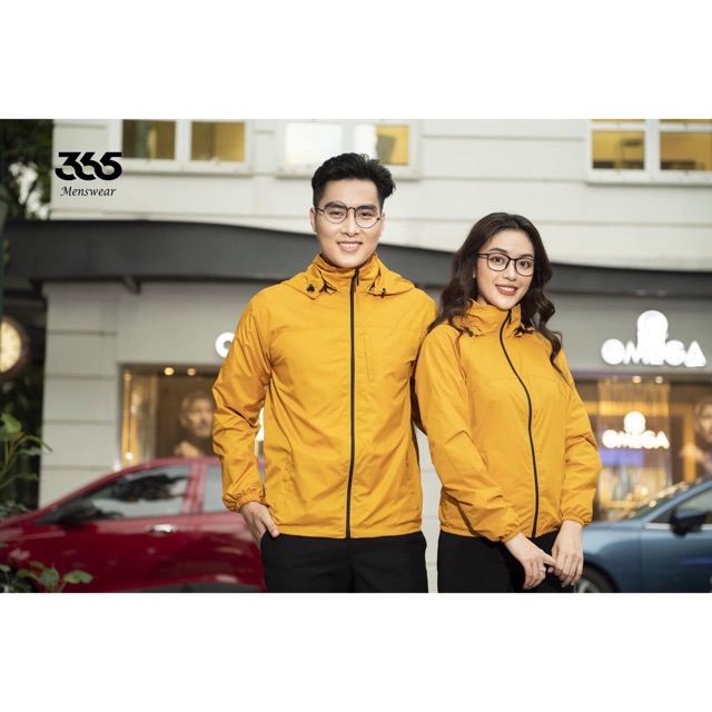 Áo gió hai lớp chống nước chống gió, thoải mái diênn đôi. Đủ size cho cả nam cả nữ. Mặc đôi rất phù hợp 😍 hàng có sẵn